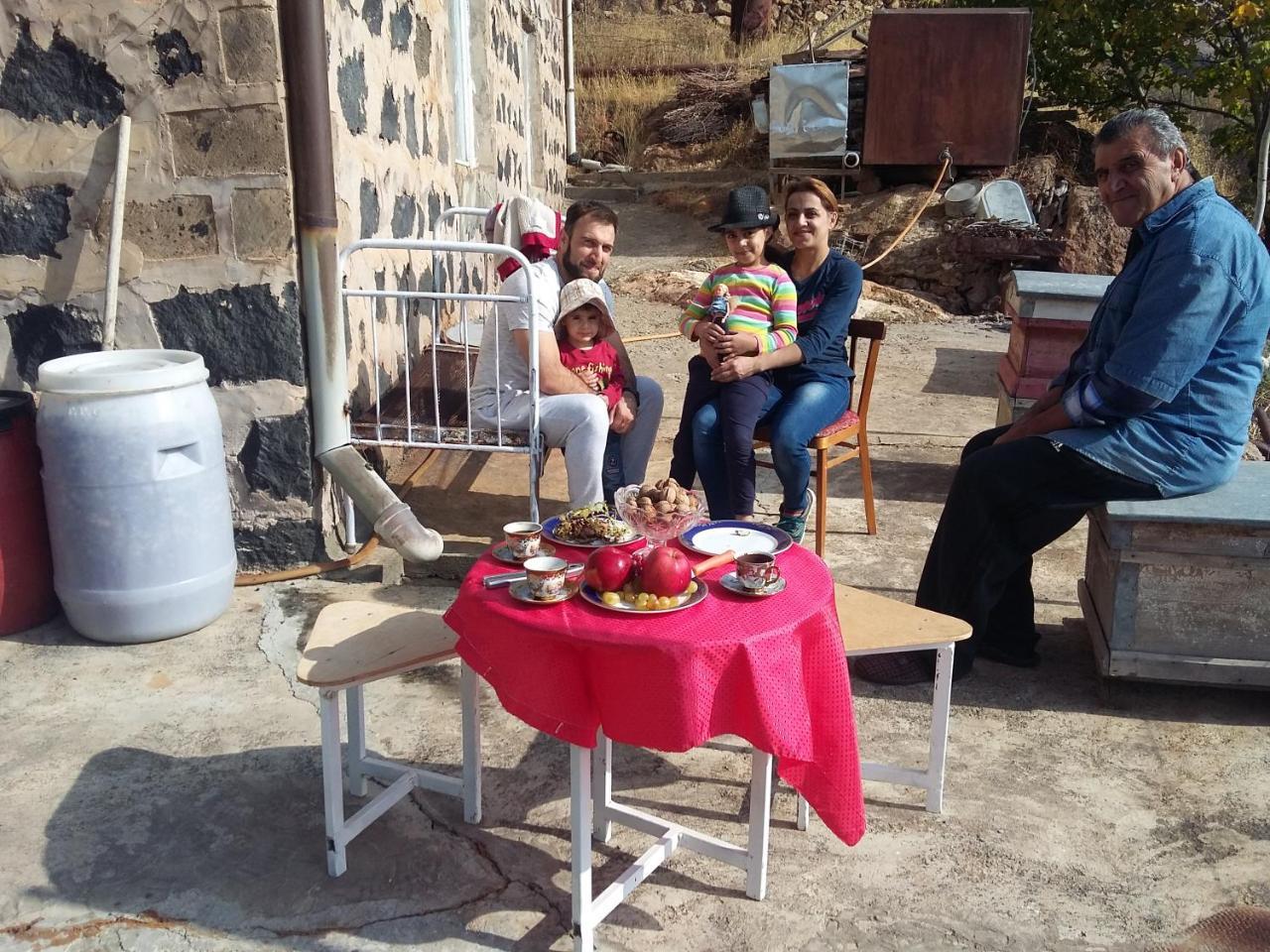Shushan Guest House Jechegnadzor Buitenkant foto
